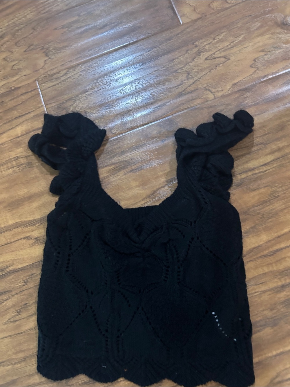 SHEIN Black Knit Ruffle Strap Crop Tank